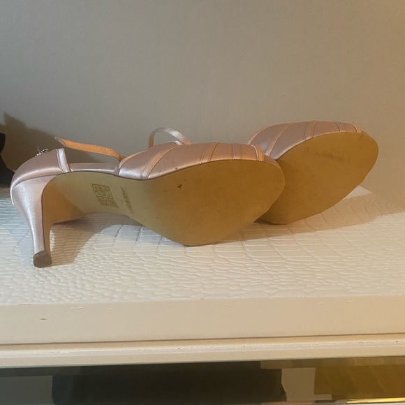 Gorgeous pale pink satin peep toe heel size 9 - Picture 5 of 7